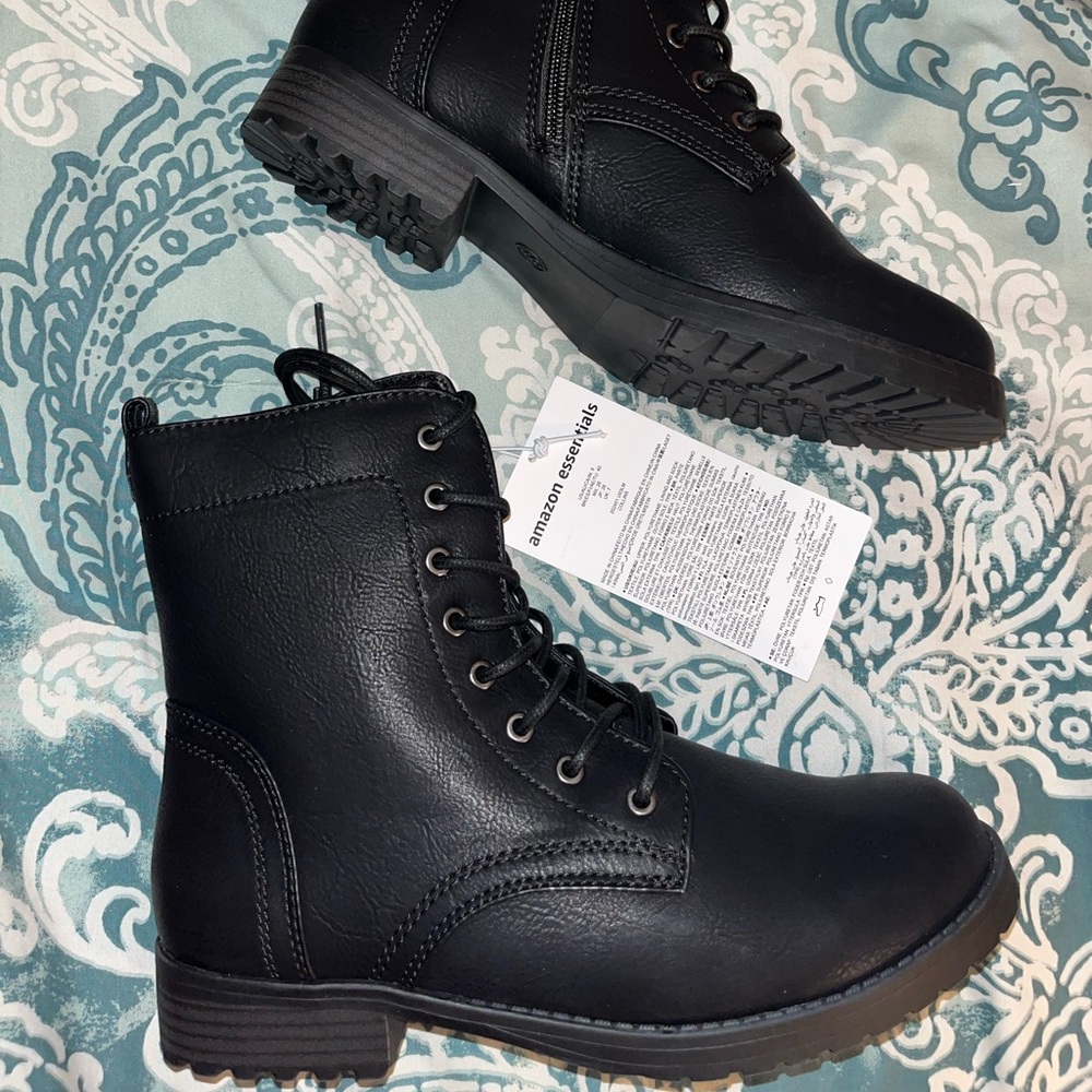 New with tags Amazon booties